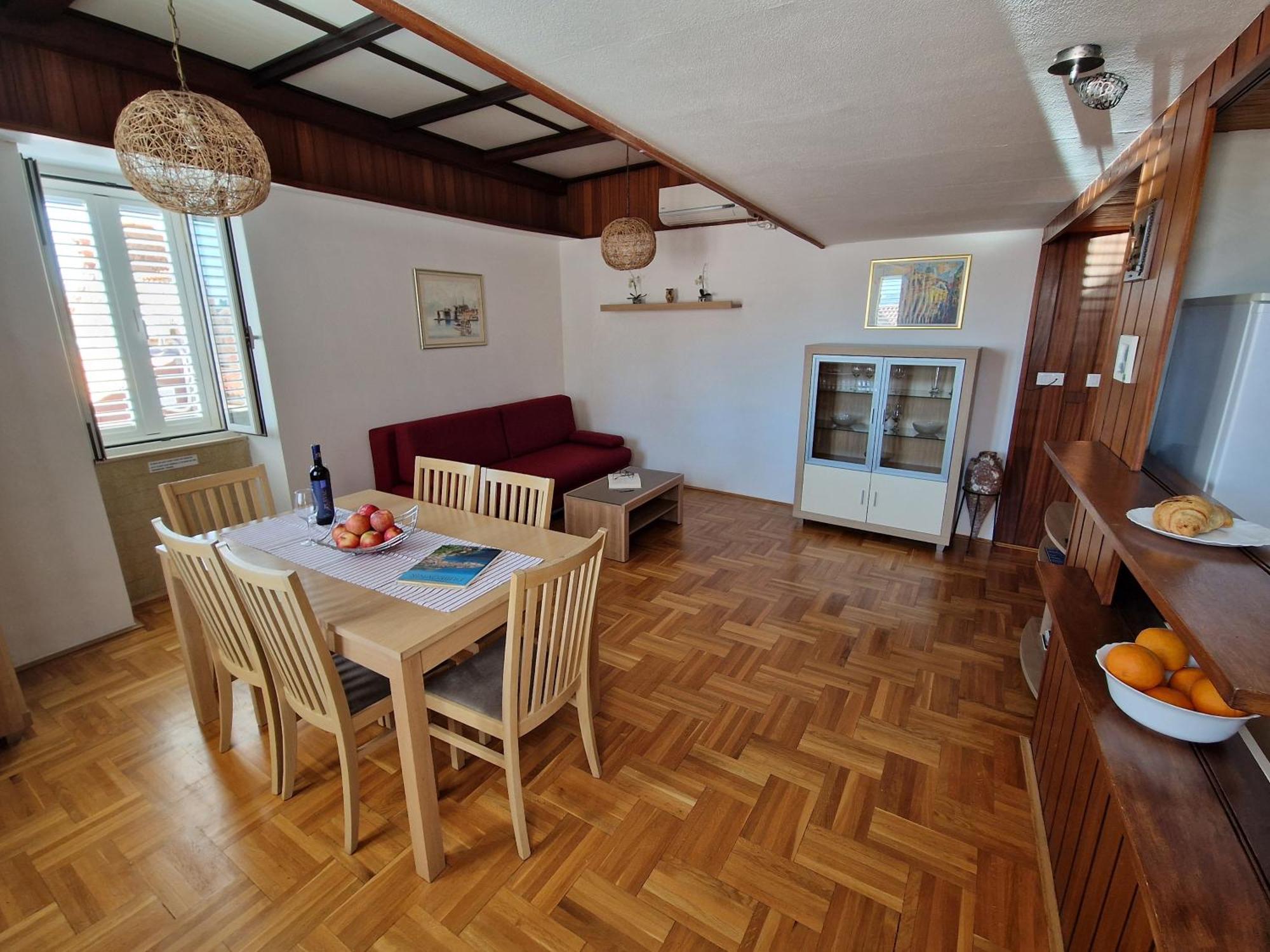 Apartment Karla Old Town *