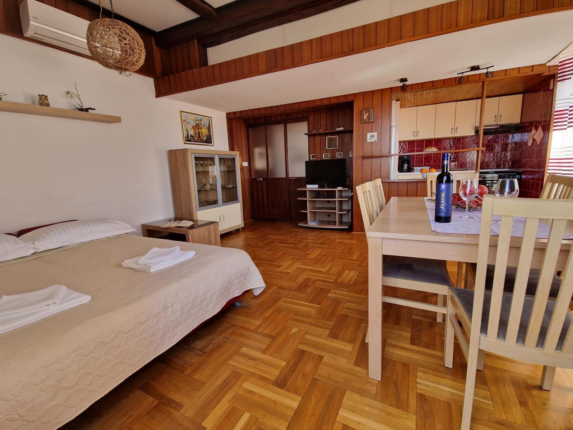 Apartment Karla Old Town *
