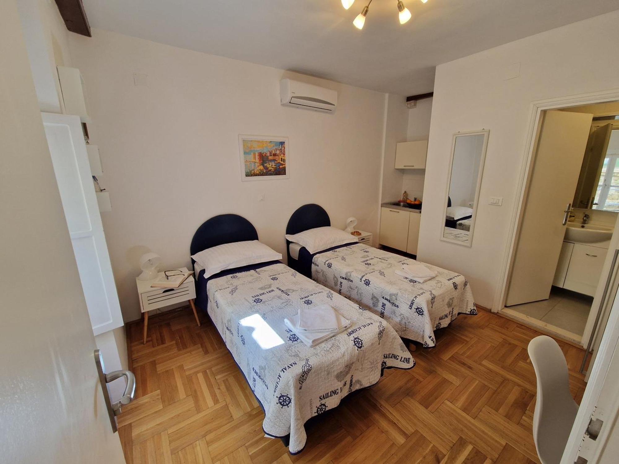 Karla Old Town Apartman